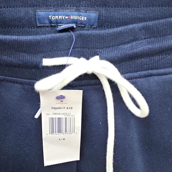 TOMMY HILFIGER SWEATPANTS IN NAVY BLUE - Picture 3 of 12
